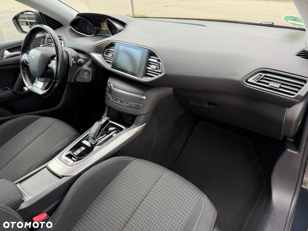 Peugeot 308 1.5 BlueHDi Allure S&S EAT6 - 9