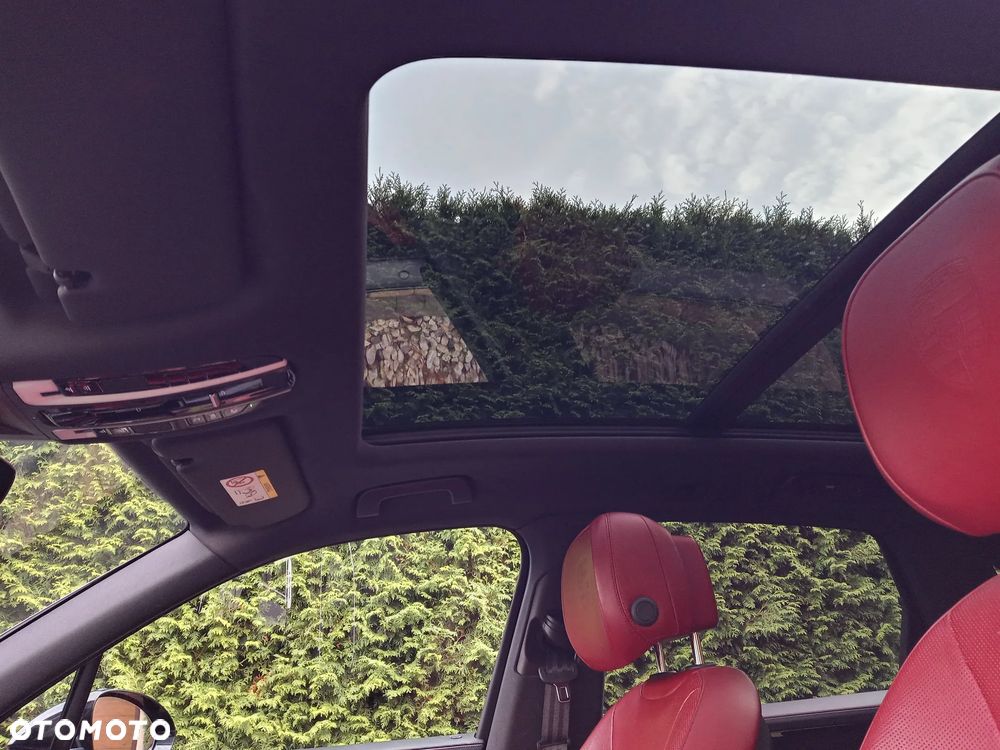 Porsche Cayenne Platinum Edition - 31