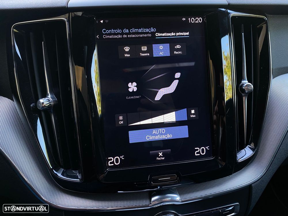 Volvo XC 60 2.0 D4 R-Design AWD Geartronic - 29