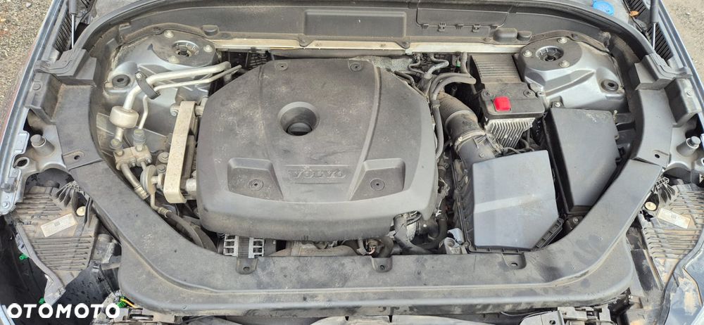 Volvo XC 60 B5 B Geartronic RDesign - 24