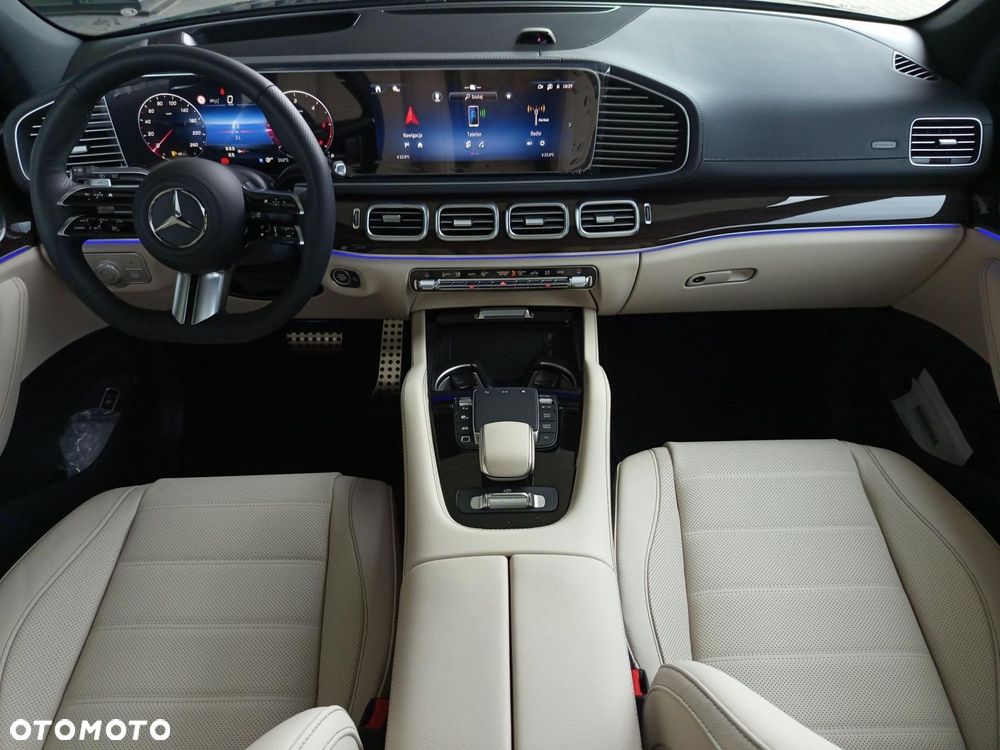 Mercedes-Benz GLS - 13