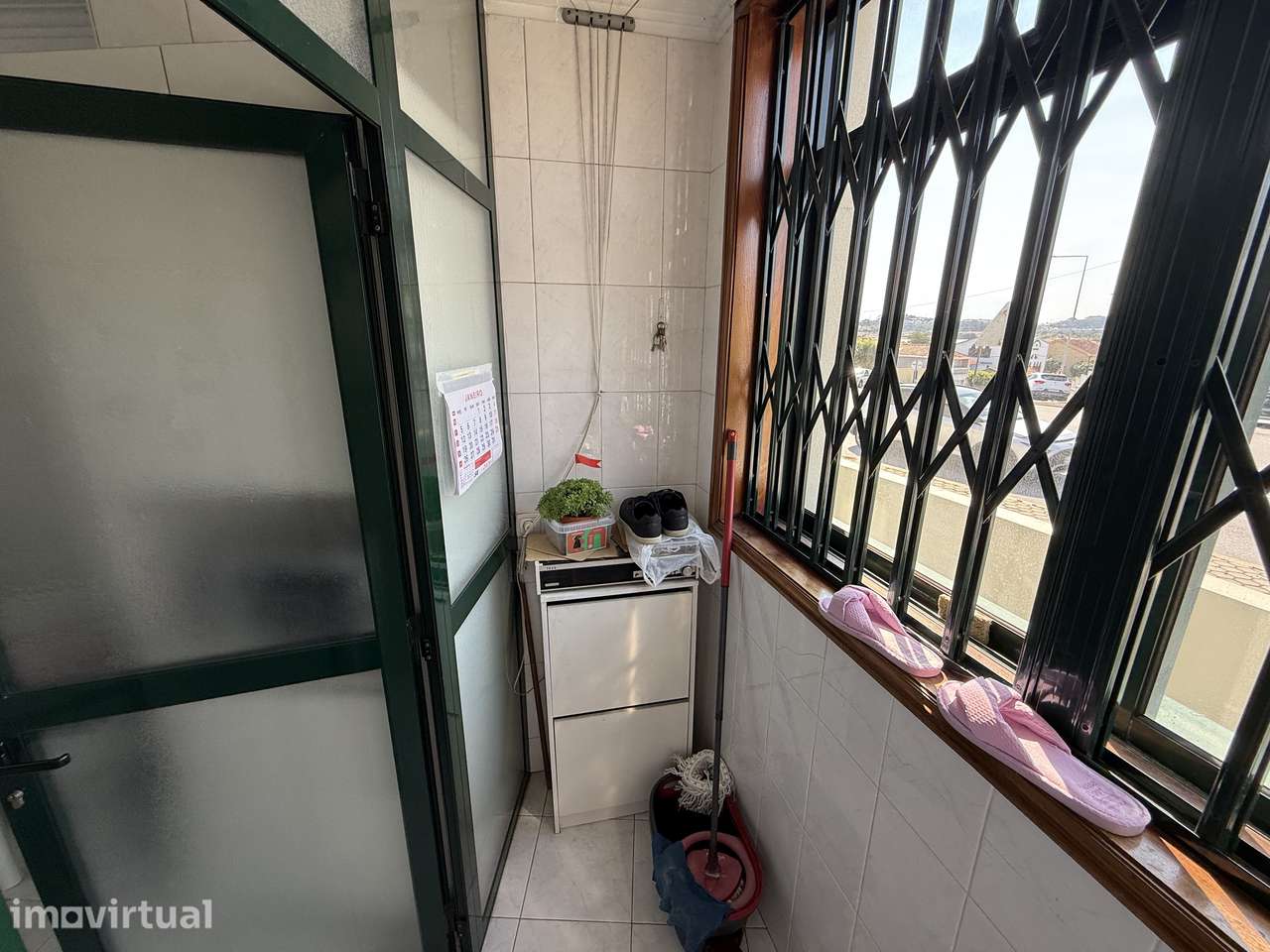 Apartamento T2 junto ao Pingo Doce da Madalena - Grande imagem: 5/40