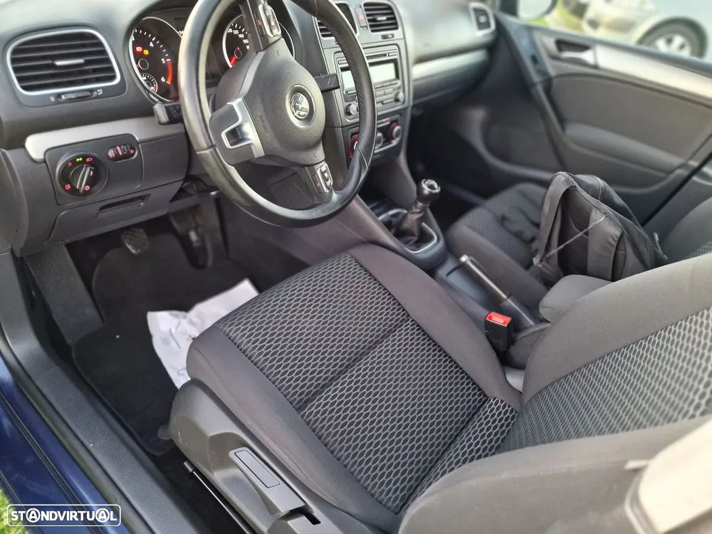 VW Golf 1.6 TDi Confortline - 14