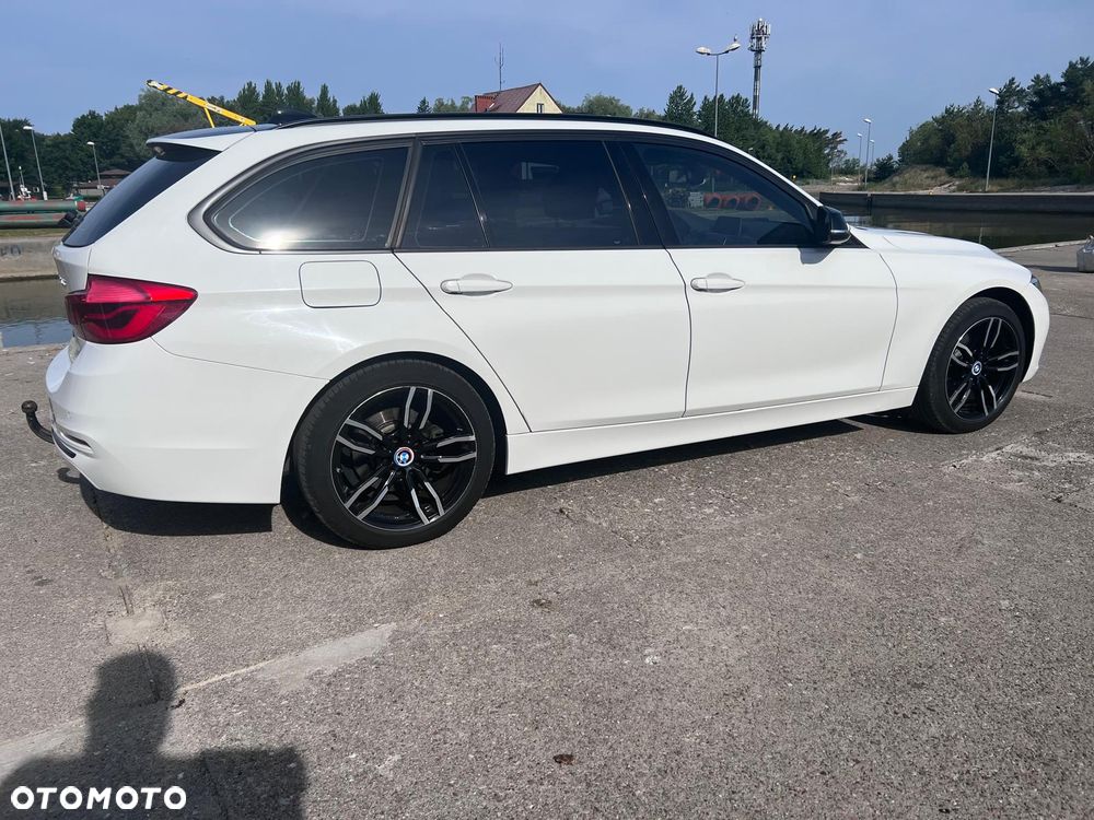 BMW Seria 3 320d xDrive Advantage sport - 2