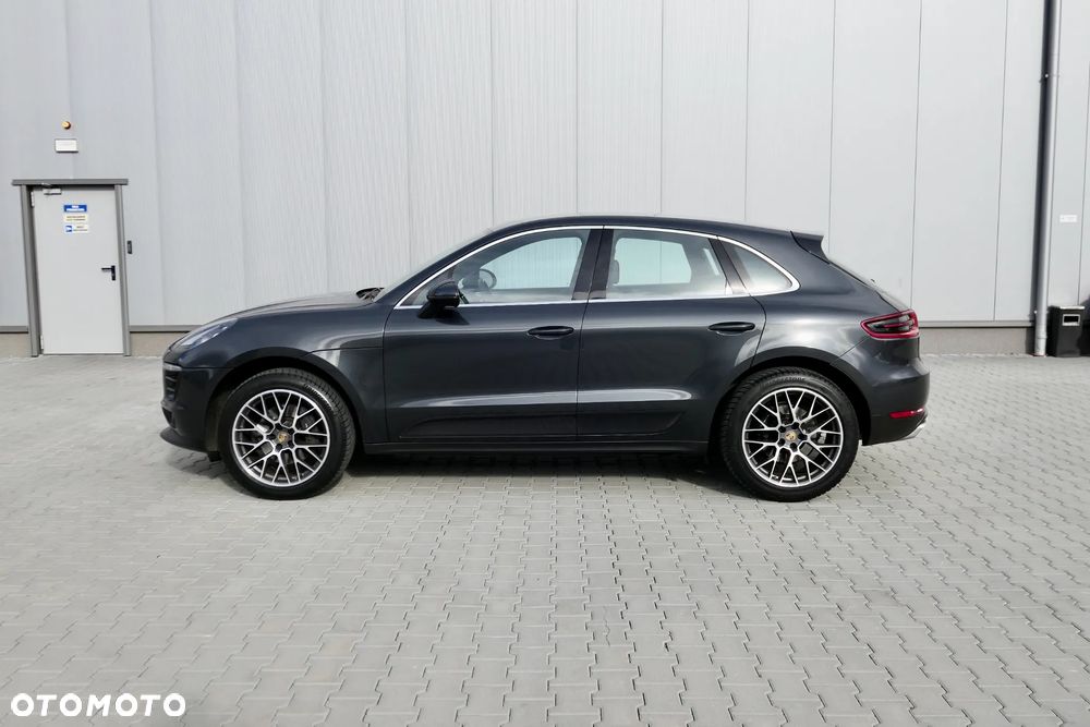 Porsche Macan Standard - 3
