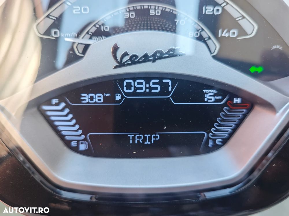 Vespa 125 Primavera - 3
