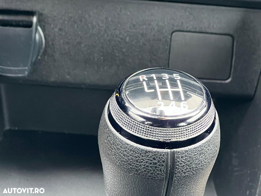 Dacia Sandero TCe 90 MT6 Comfort - 22