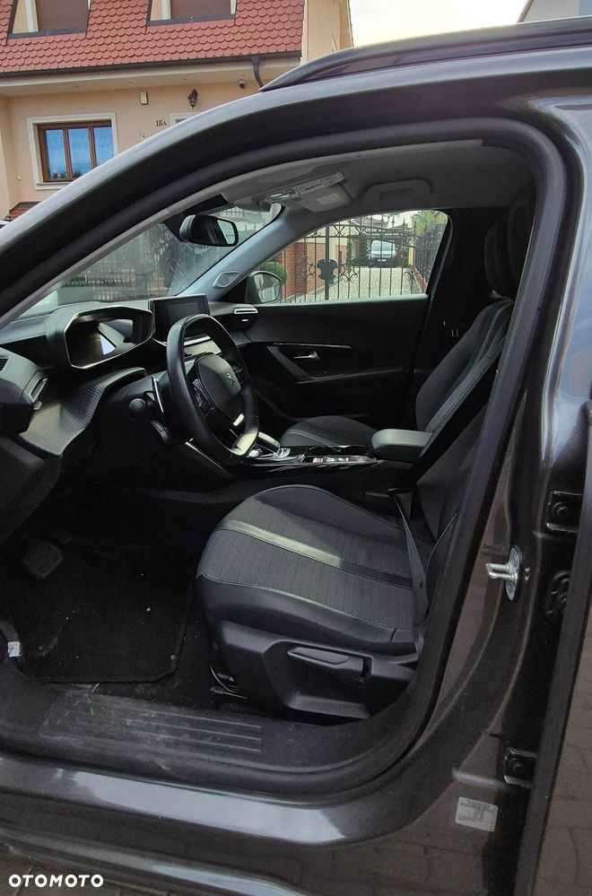 Peugeot 2008 PureTech 130 Allure S&S EAT8 - 18