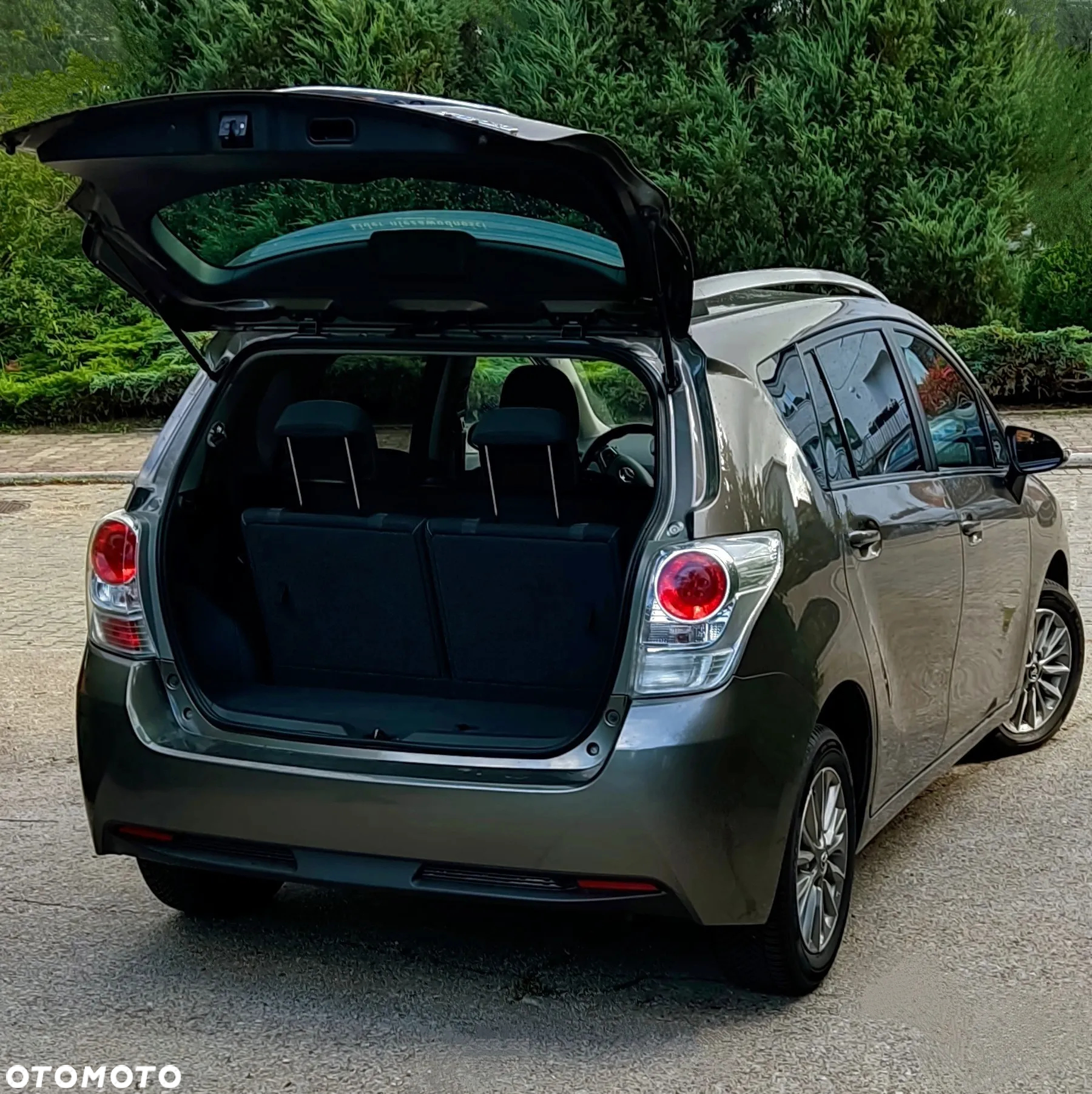 Toyota Verso 1.8 Premium 7os EU6 - 5