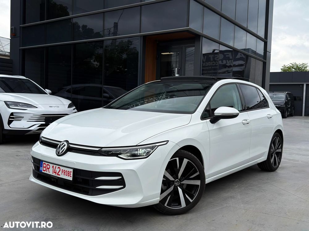 Volkswagen Golf 1.5 eTSI OPF DSG R-Line - 2