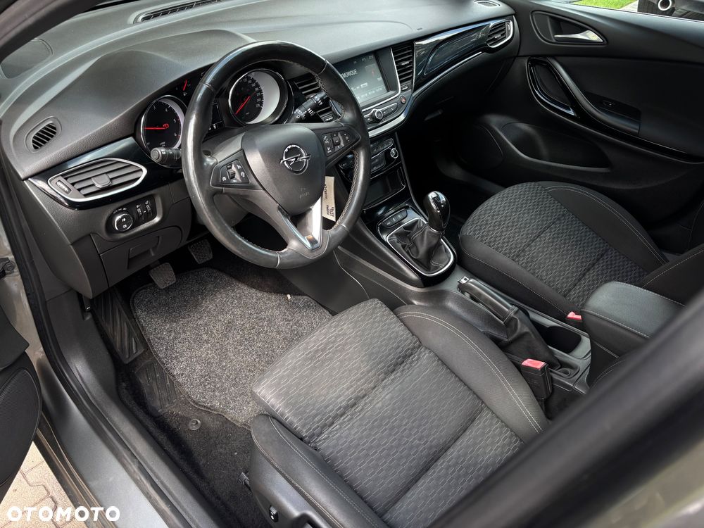Opel Astra 1.6 D (CDTI) Start/Stop Innovation - 11