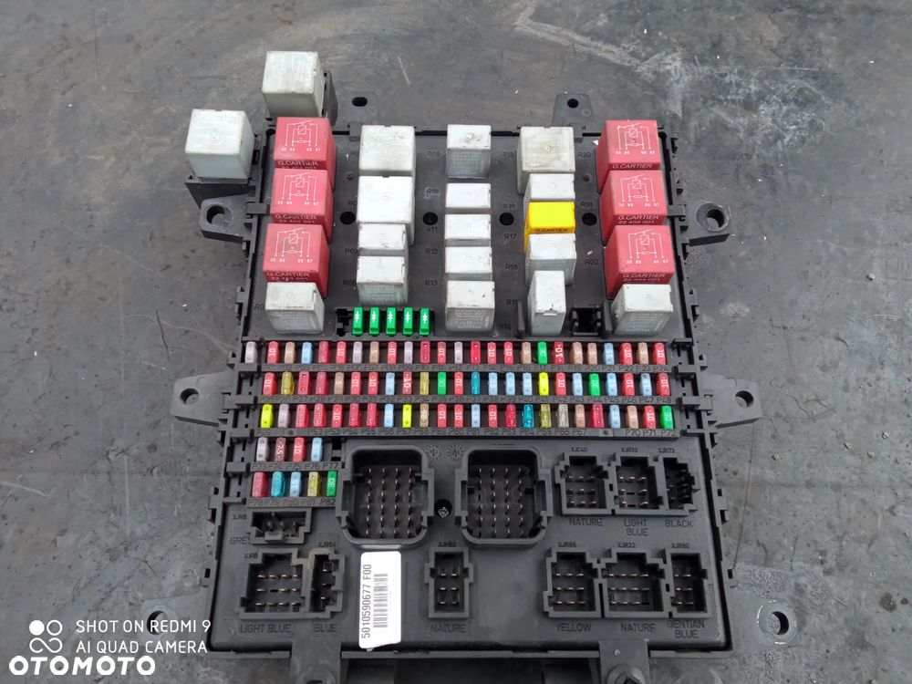 skrzynka bezpieczników RENAULT premium magnum DXI  nr 5010590677 - 1