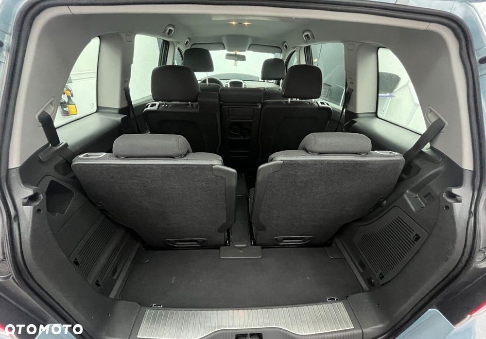 Opel Zafira - 26