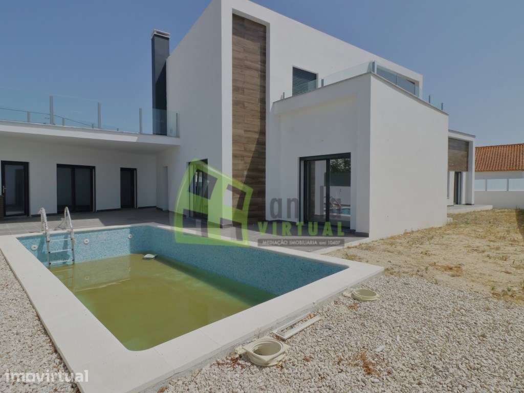 Moradia Isolada T5 Nova com Piscina | Azeitão - Grande imagem: 2/35