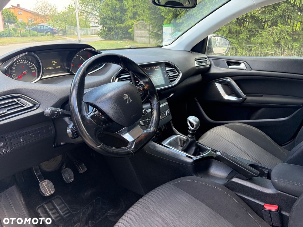 Peugeot 308 - 18
