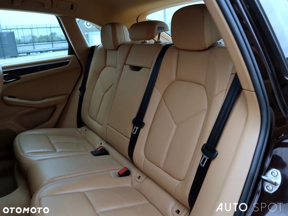 Porsche Macan - 37