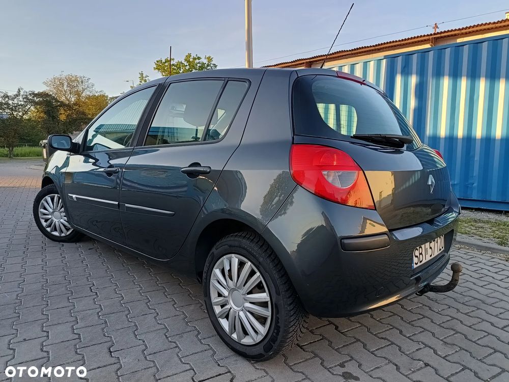 Renault Clio 1.6 16V Exception - 9