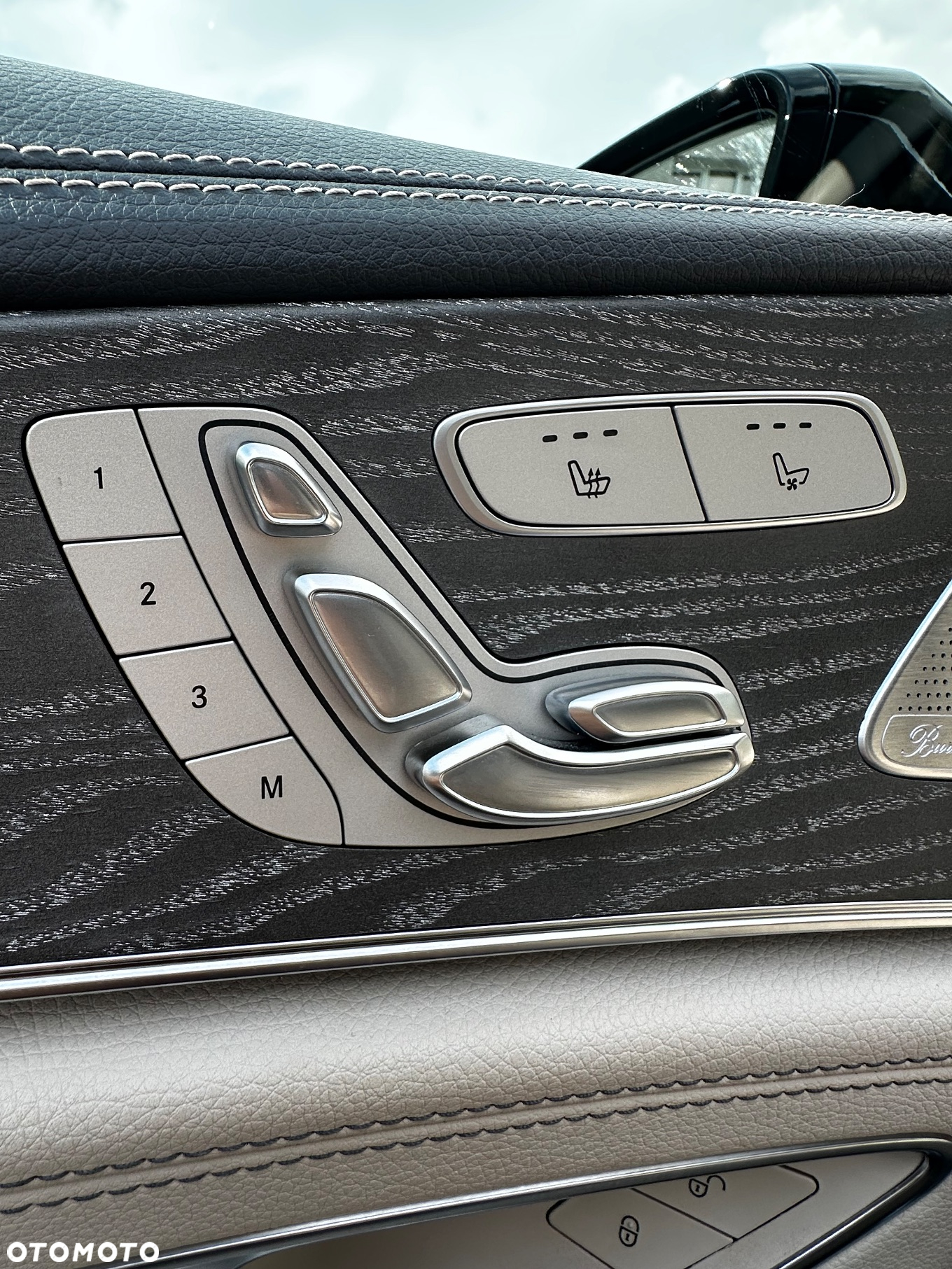 Mercedes-Benz CLS 400 d 4-Matic AMG - 11