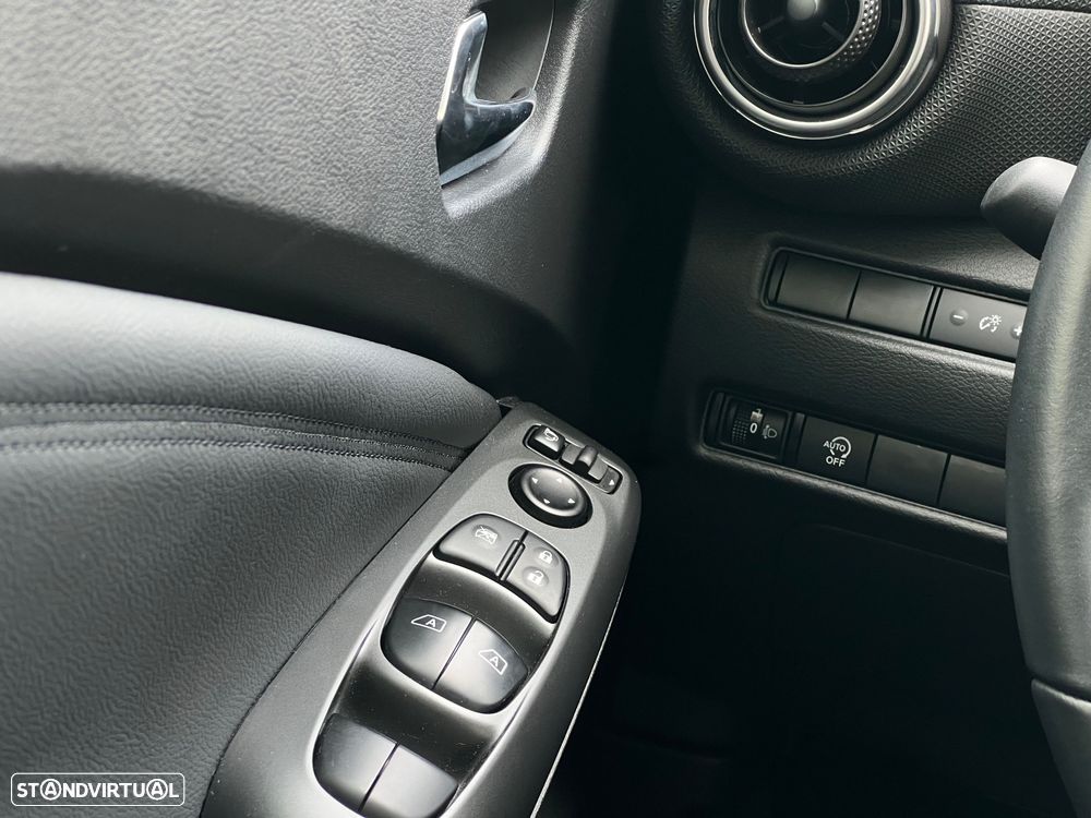 Nissan Juke 1.0 DIG-T N-Connecta - 23