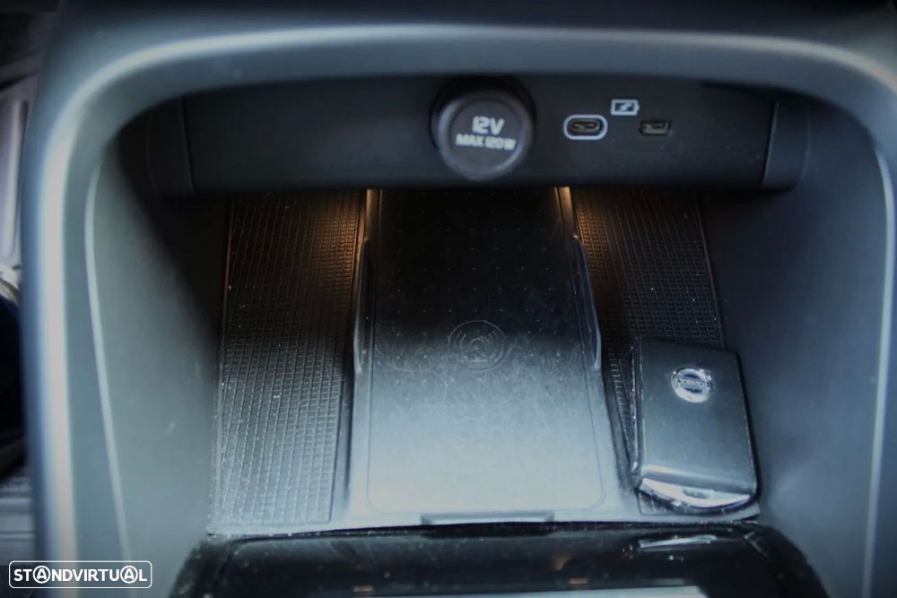 Volvo XC 40 Recharge Plus - 14