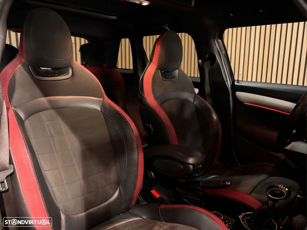 MINI 5 Portas Cooper SD Auto - 9