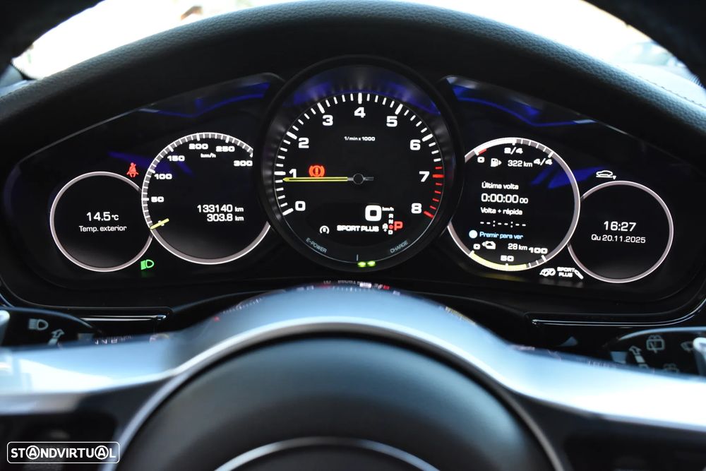 Porsche Panamera Sport Turismo 4 E-Hybrid Platinum Edition - 39