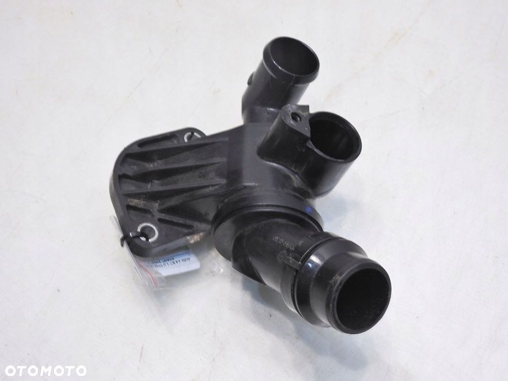 OBUDOWA TERMOSTATU AUDI A4 B7 2.0 TFSI - 5