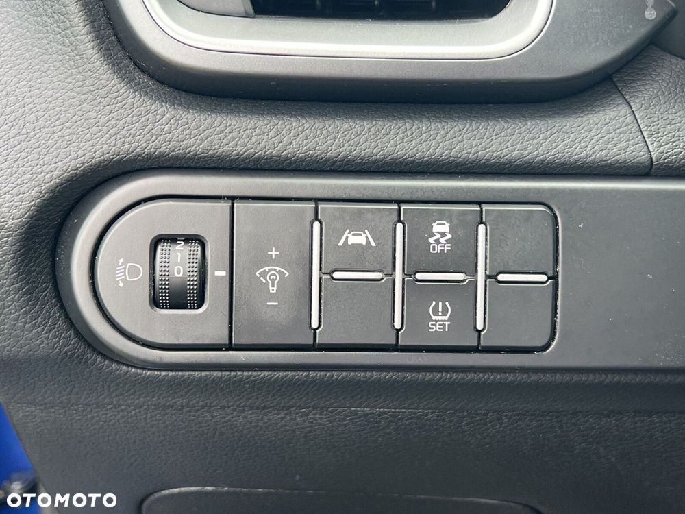 Kia Ceed - 13