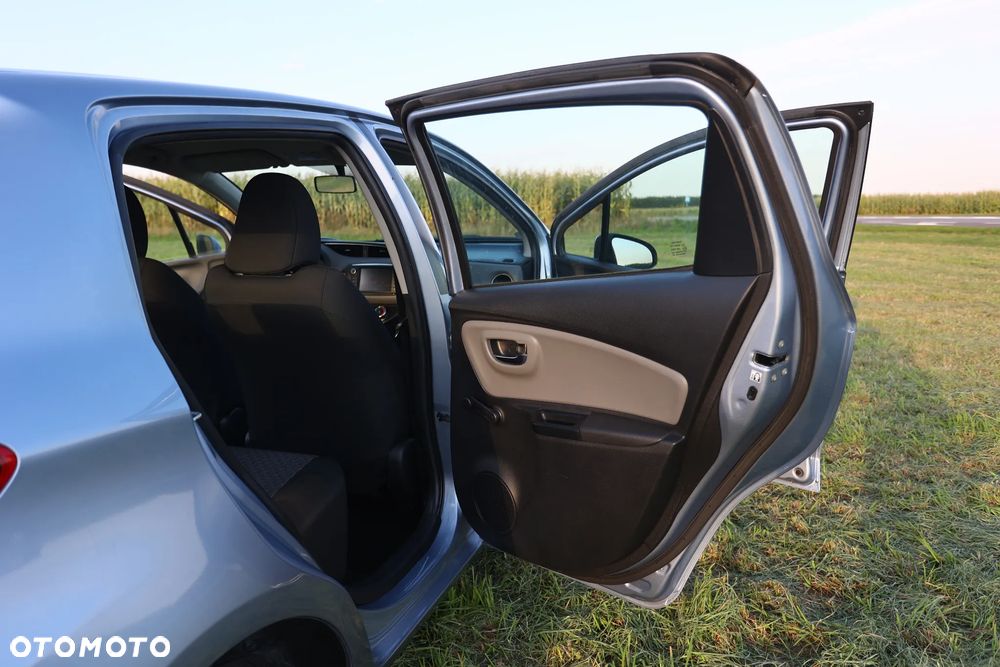 Toyota Yaris 1.33 VVT-i Comfort - 25