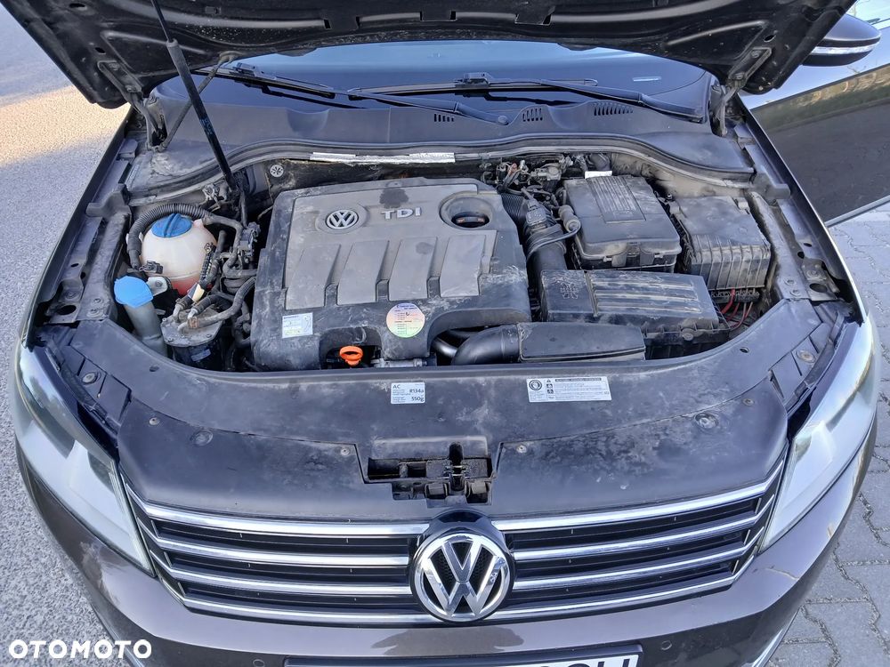 Volkswagen Passat 1.6 TDI Comfortline - 9