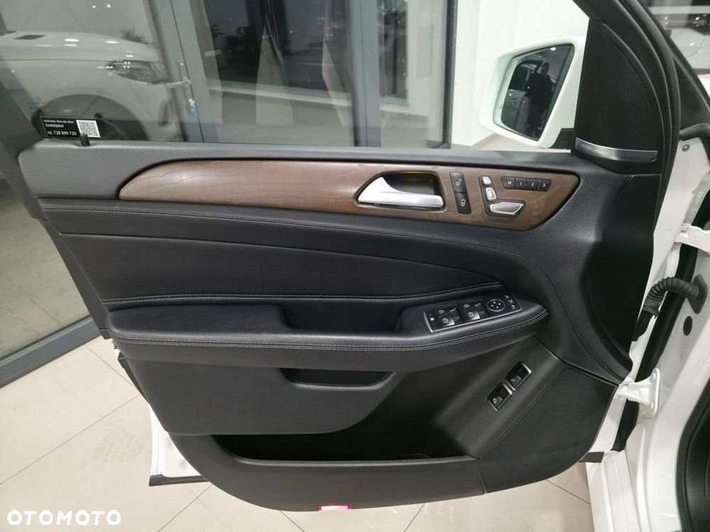 Mercedes-Benz GLE - 11