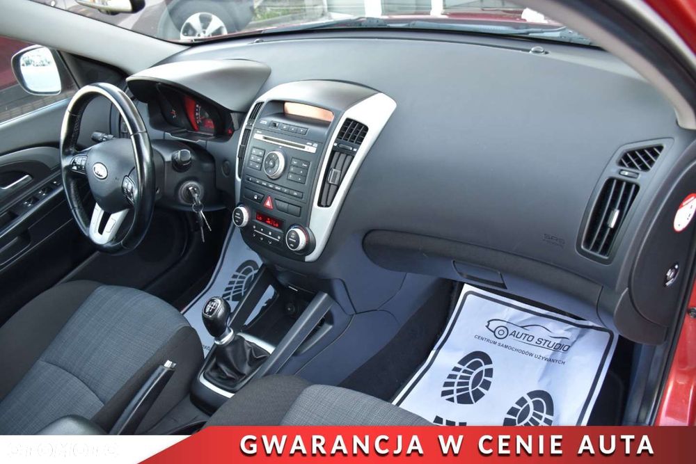 Kia Ceed Cee'd 1.6 Comfort + - 11