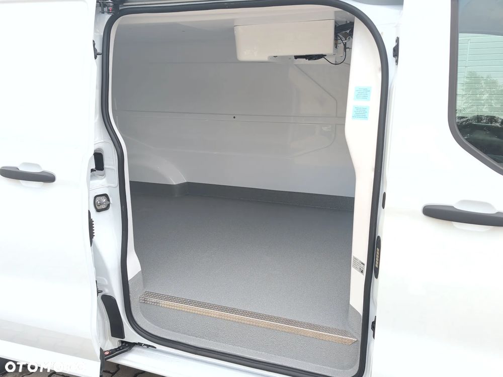 Ford Transit Custom - 28