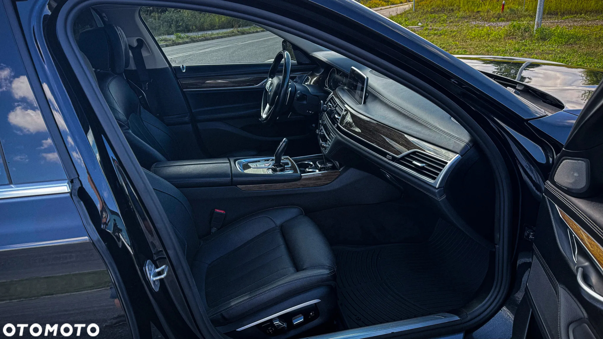BMW Seria 7 740Li xDrive - 10