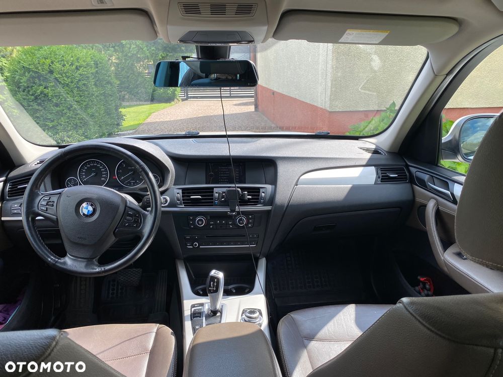 BMW X3 xDrive20d - 9