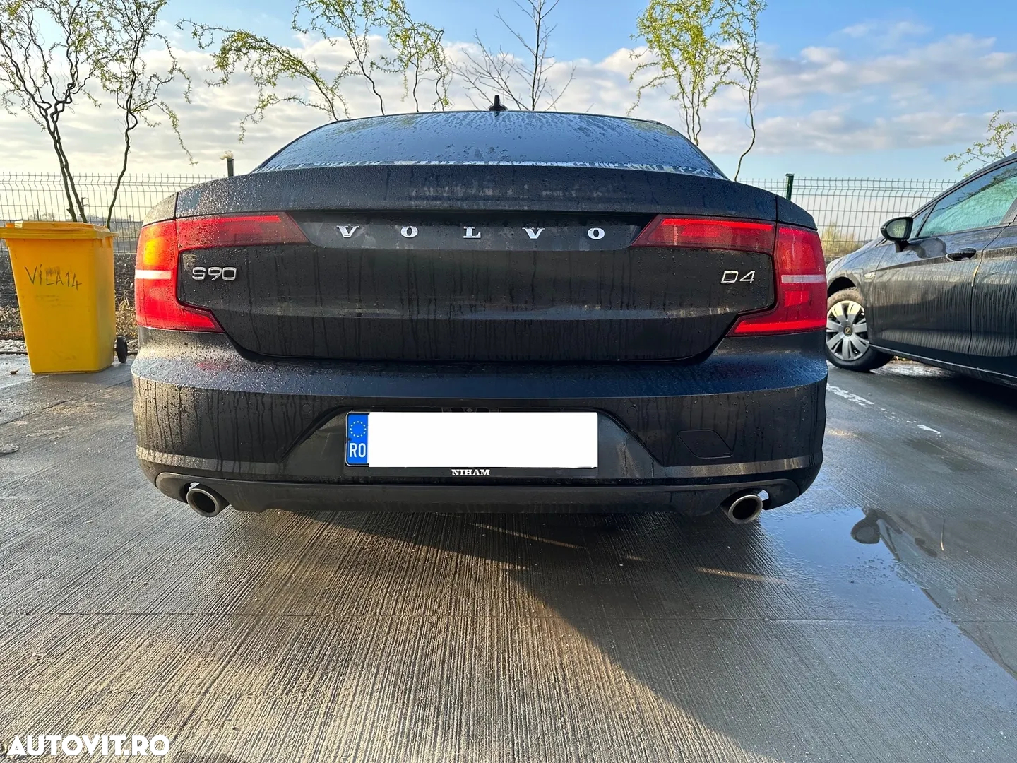 Volvo S90 D4 Momentum - 3