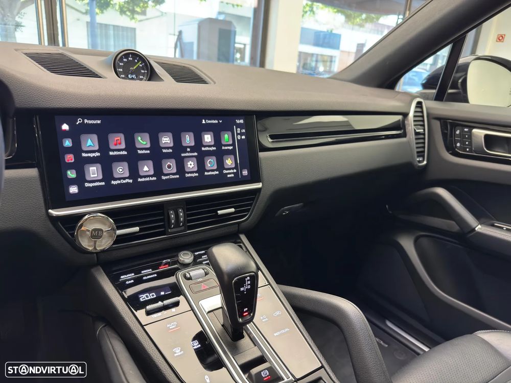 Porsche Cayenne Coupé E-Hybrid - 24