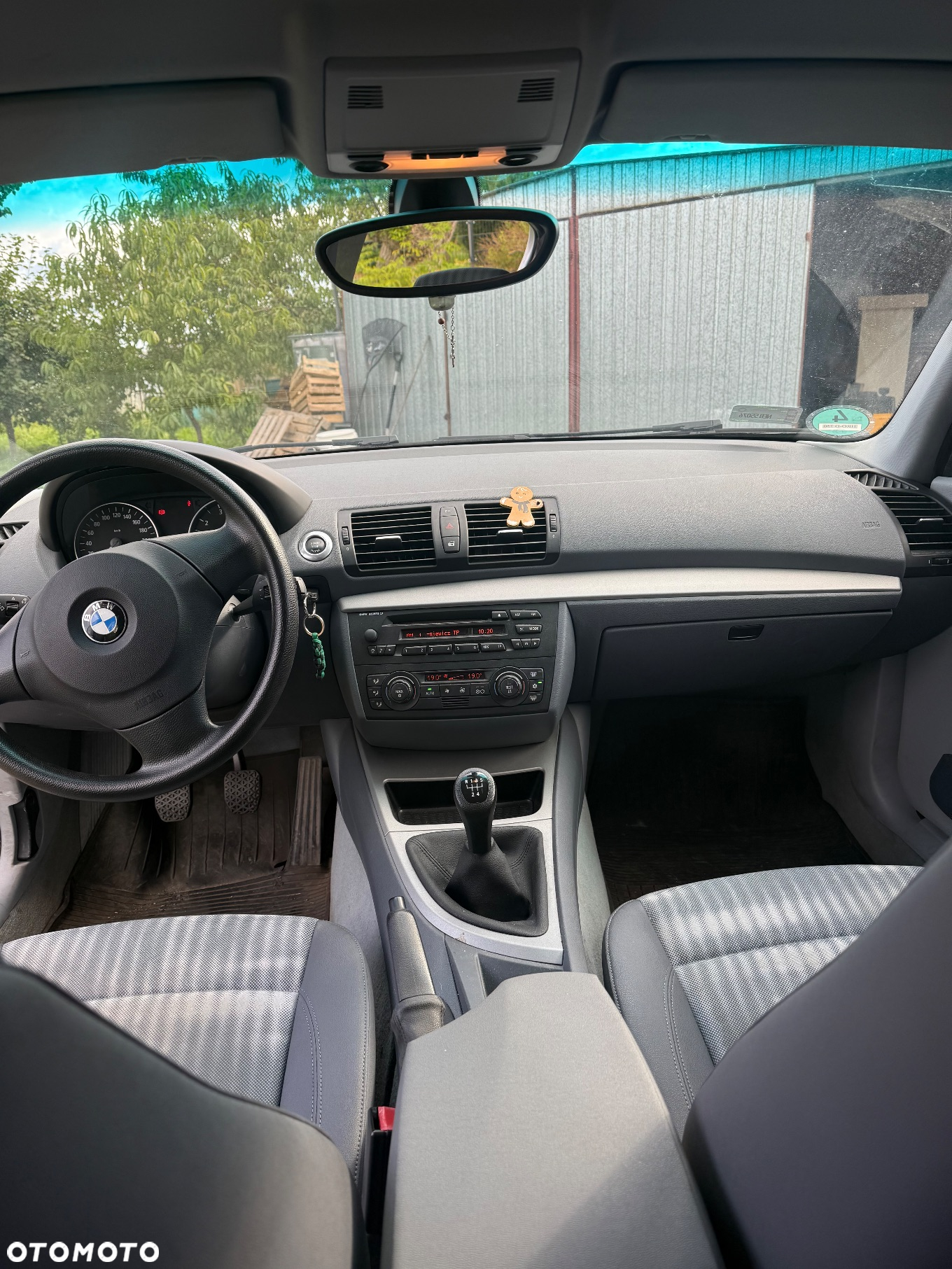 BMW Seria 1 116i - 8