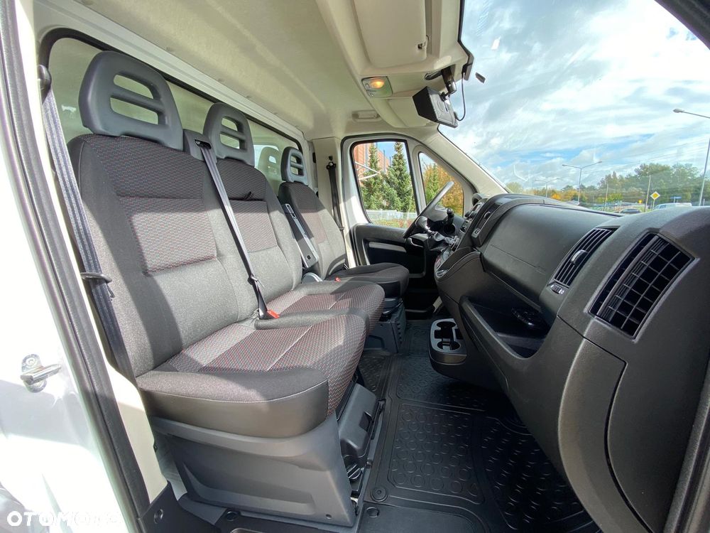 Peugeot BOXER 2,2 HDI 140 KM KONTENER 8EP WINDA PO SERWISIE - 29