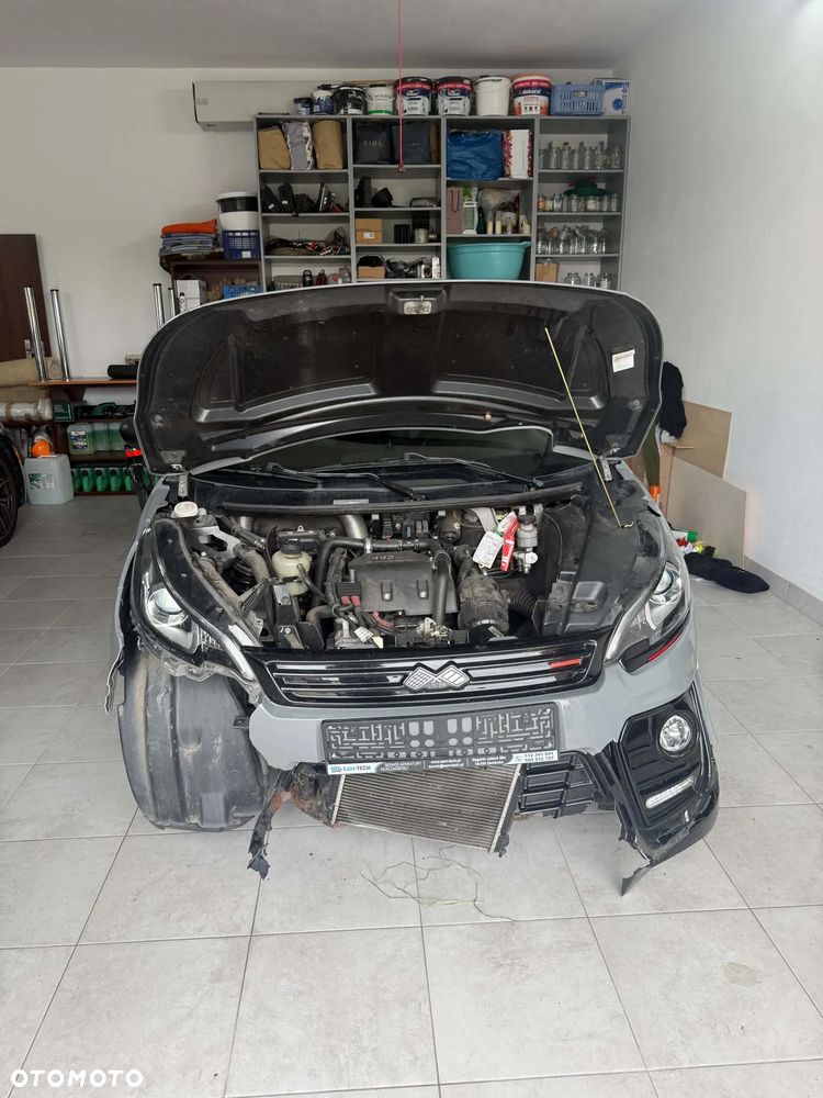 Ligier JS50L - 5