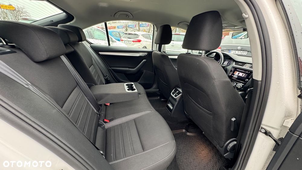 Skoda Octavia 1.6 TDI Style - 10