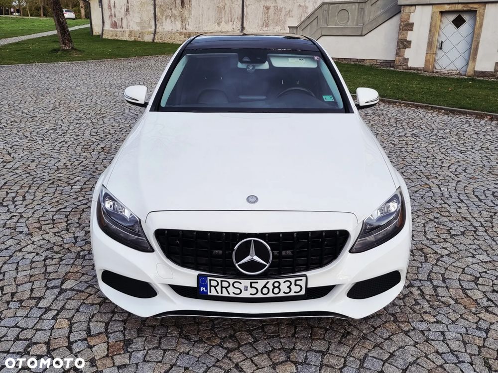 Mercedes-Benz Klasa C 300 7G-TRONIC - 2