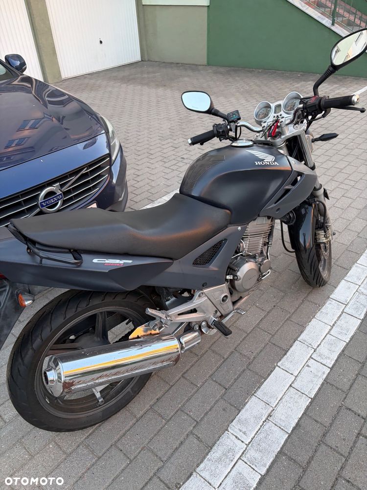 Honda CBF - 11