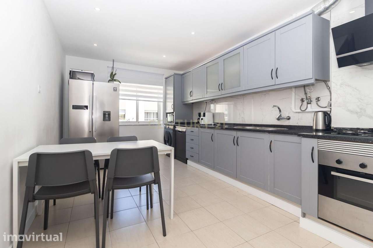 Apartamento T2 Remodelado em Alhos Vedros, Moita - Grande imagem: 2/50