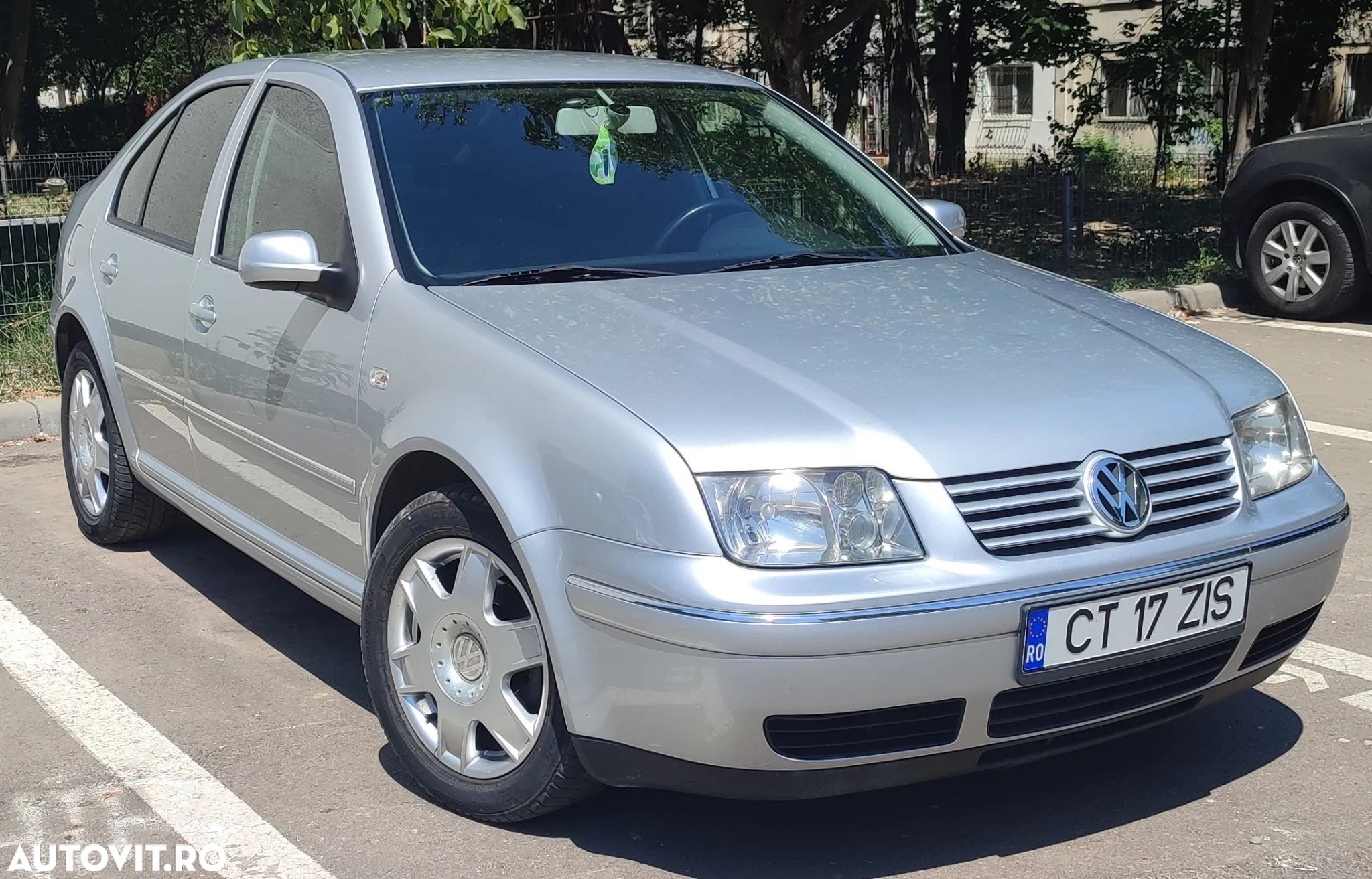 Volkswagen Bora 1.9TDI 4Motion Highline - 1