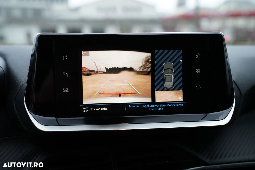 Peugeot 2008 PureTech 130 EAT8 GT Pack - 16