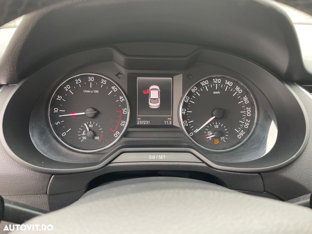 Skoda Octavia - 24