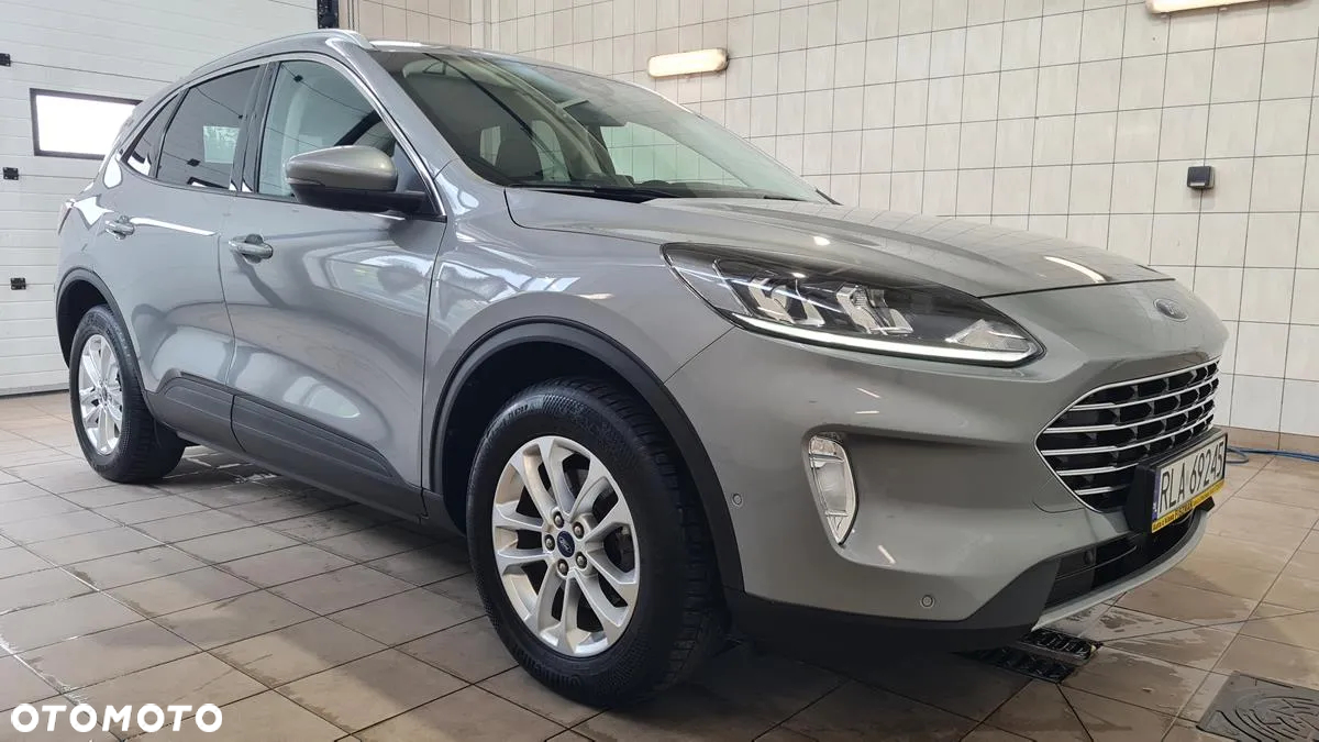 Ford Kuga 2.5 Duratec FHEV TITANIUM - 2