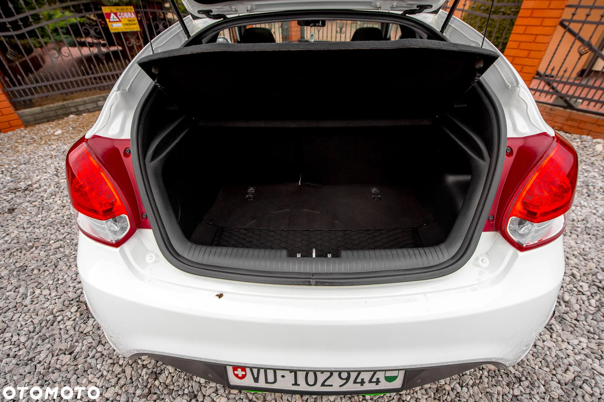 Hyundai Veloster 1.6 Turbo Premium - 14