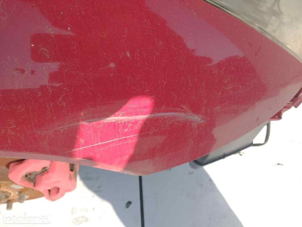 GUARDA-LAMAS FRONTAL DIREITO TOYOTA CELICA COUPÉ 2000 - 4